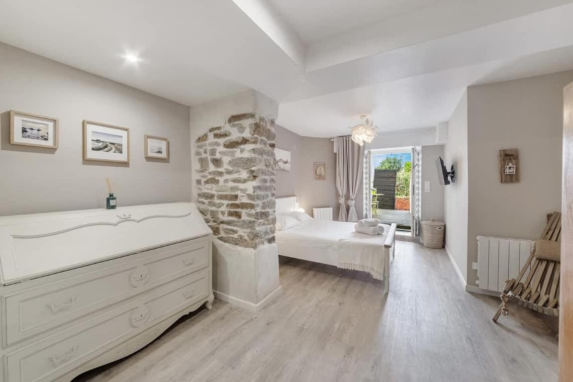 Tassigny - Charmant Appartement/ Terrasse - Port 瓦讷 外观 照片
