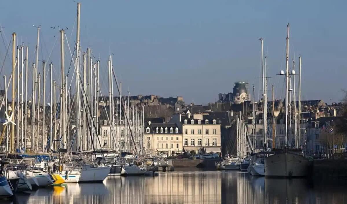Tassigny - Charmant Appartement/ Terrasse - Port 瓦讷 外观 照片